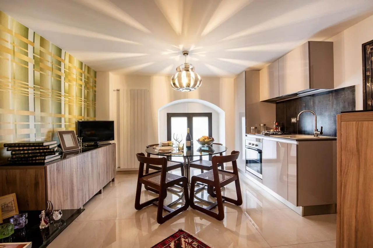 La Scala Verde Ragusa 0*,